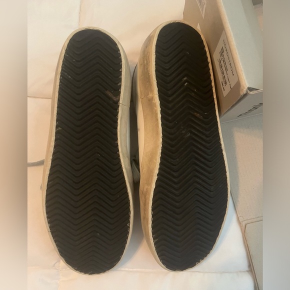 Golden goose sneakers with box - Picture 3 of 5